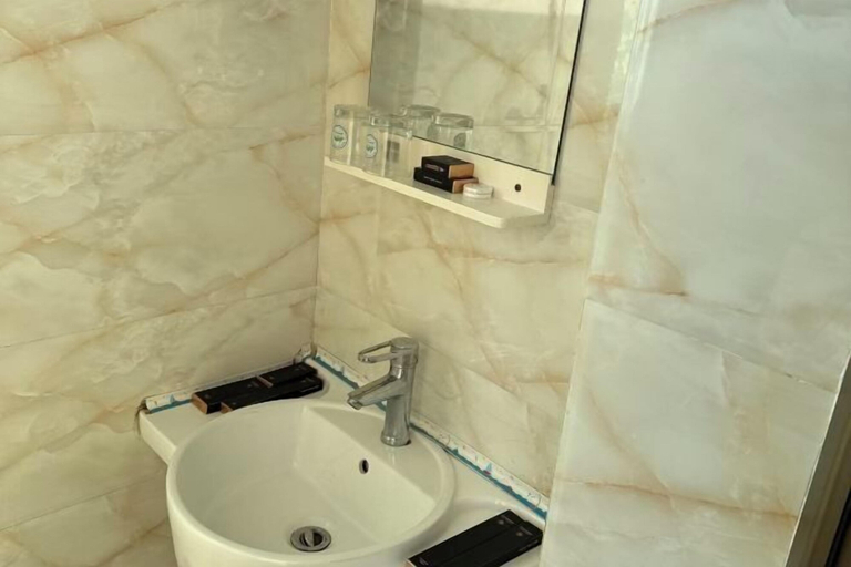 Bathroom 3, Yinghaiju Hotel, Weizhou Island, Putian