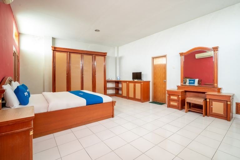 Rehat at Abadi Hotel Tasikmalaya - Tap to explore photos