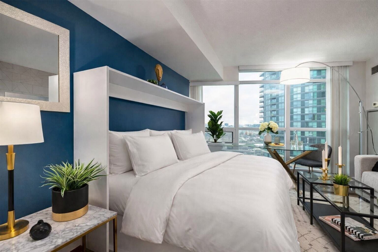 Room, Neptune Haven - Waterfront, Toronto