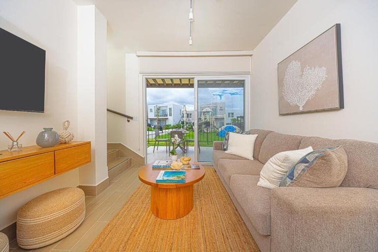 Living area 2, Villas The Tides by Playa Caracol Resort, Chame