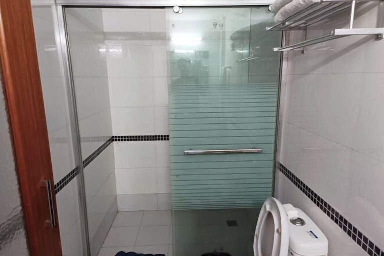 Bathroom 3, Daishan Xiushan Hotel, Zhoushan