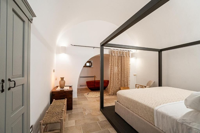 Room 4, Masseria il Pergolo, Taranto