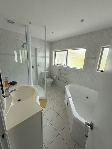 Bathroom 3, Waiake Beach Apartments, Waitakere