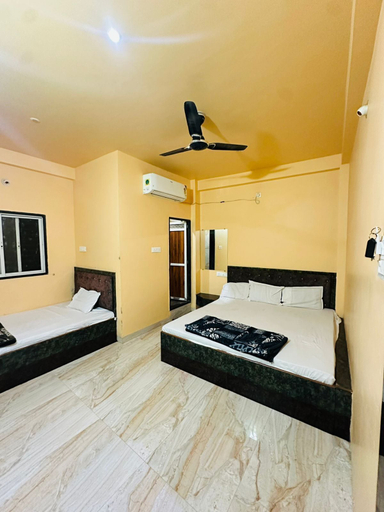 Room 1, Rajoriya Residence, Ujjain