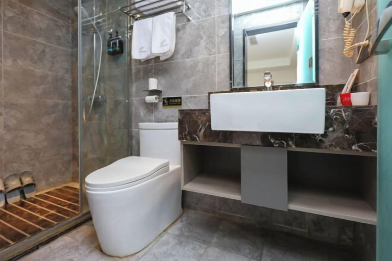 Bathroom 3, MU YA LI Hotel (Nanjing Olympic Center), Nanjing