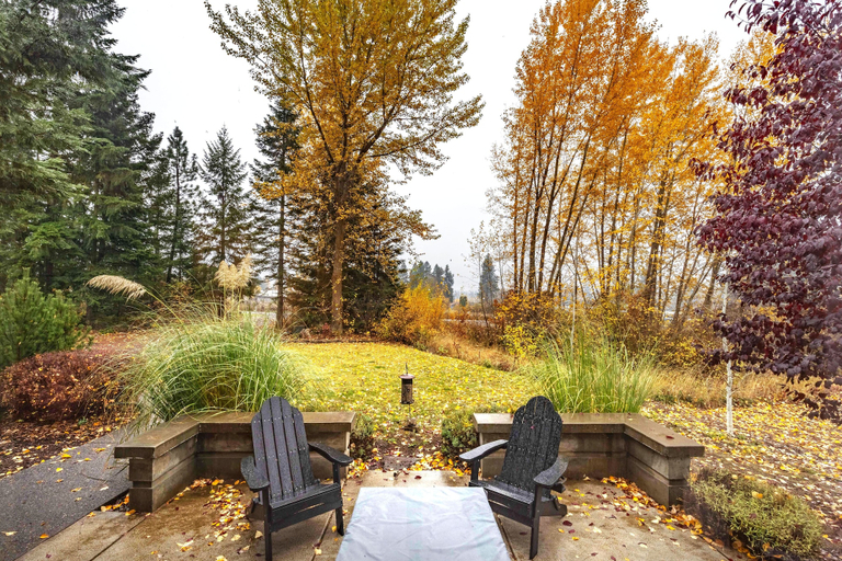 Terrace/patio 4, Slope View 3 Bedroom Home, Hood River