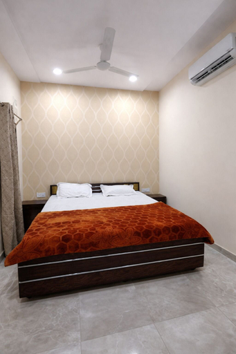 Room 5, Dream Lounge, Jalandhar