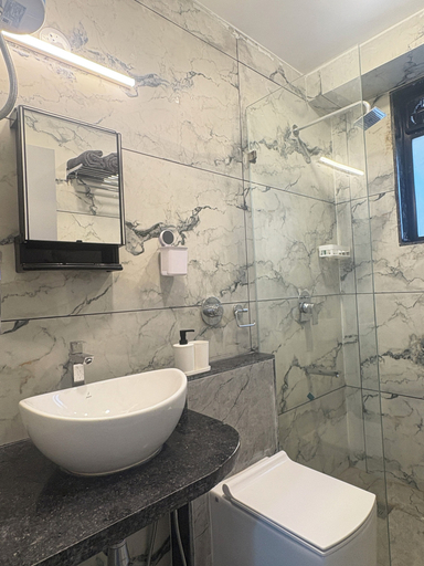 Bathroom 5, CasaMandrem, North Goa