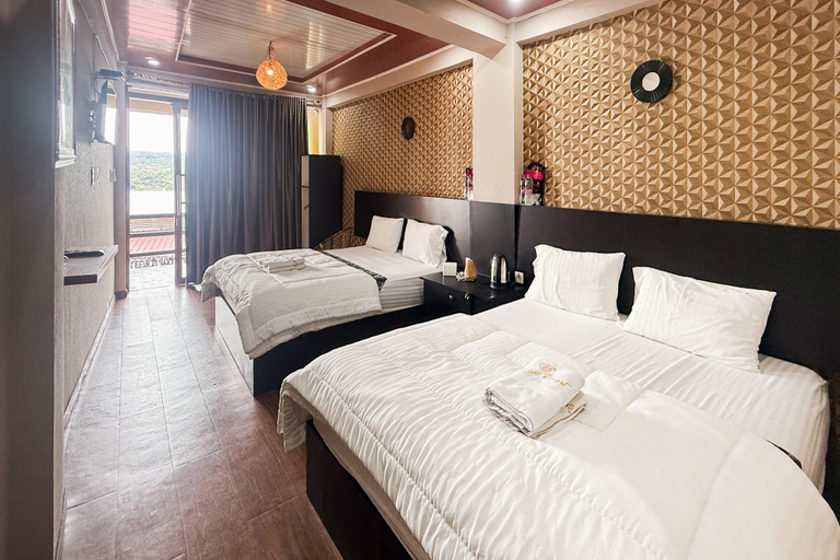 Bedroom 2, RedDoorz @ Surabaya Ressort Aek Rangat Samosir, Samosir