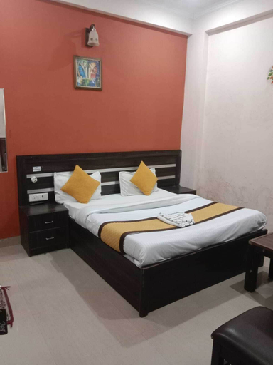 Bedroom 4, Hotel Ganges Park, Hardwar