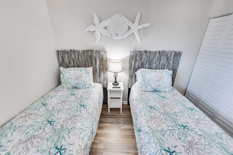 Bedroom 3, Sands Beach Club, Horry