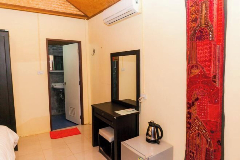 Bathroom 3, Isara Lanta Beach Resort, Ko Lanta