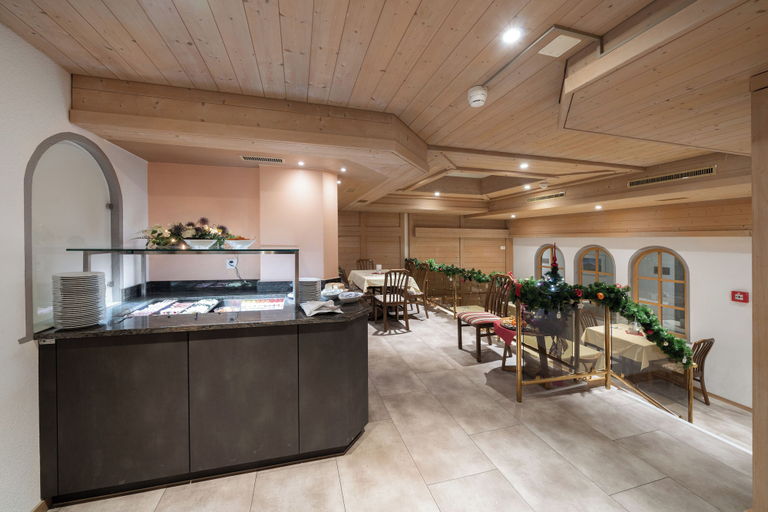 Food & Drinks 5, Grindelwalderhof, Interlaken