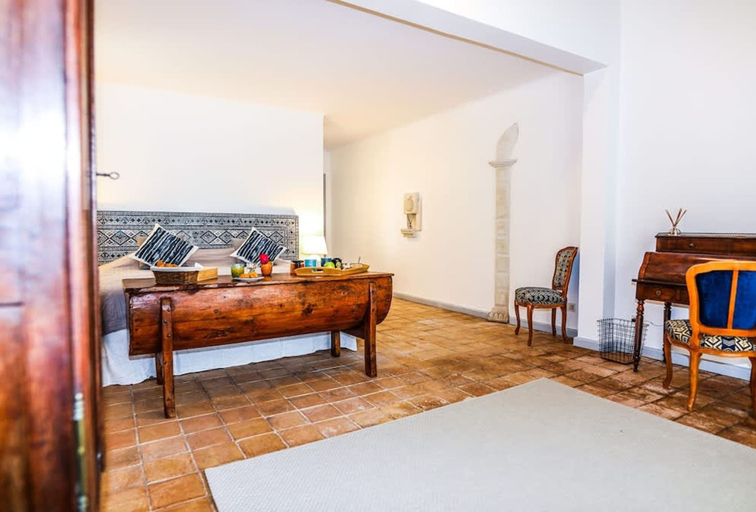 Room 4, Proven ale House With Pool and spa, Bouches-du-Rhône