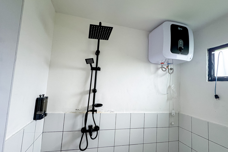 Bathroom 5, Talaga Artea Glamping Pangalengan RedPartner, Bandung
