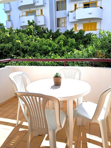Room 5, T1 Perto Marina Praia Vilamoura, Loulé