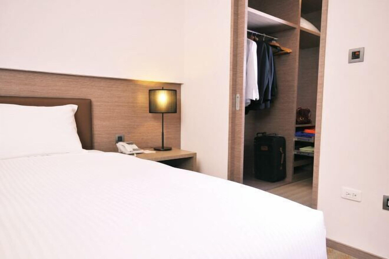 Bedroom 3, Academy Hotel, Tainan