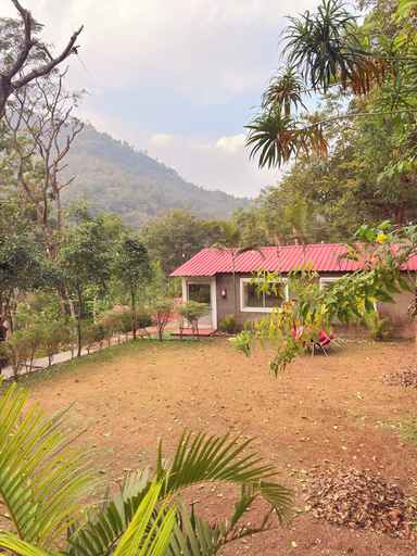 Property grounds 5, Birds the Jungle Retreat, Garhwal
