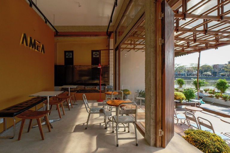 Outdoor dining 4, Amea Homestay, Huế