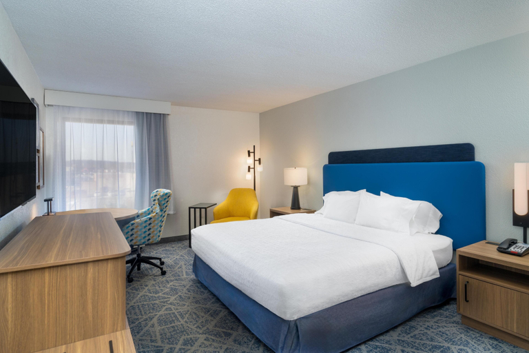 Bedroom 3, Hampton Inn Marietta, Washington