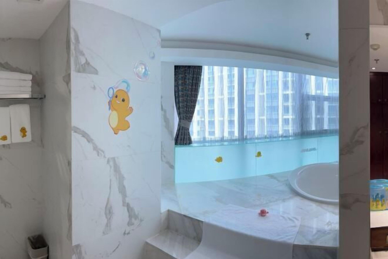 Bathroom 3, Huawen International Hotel, Shijiazhuang