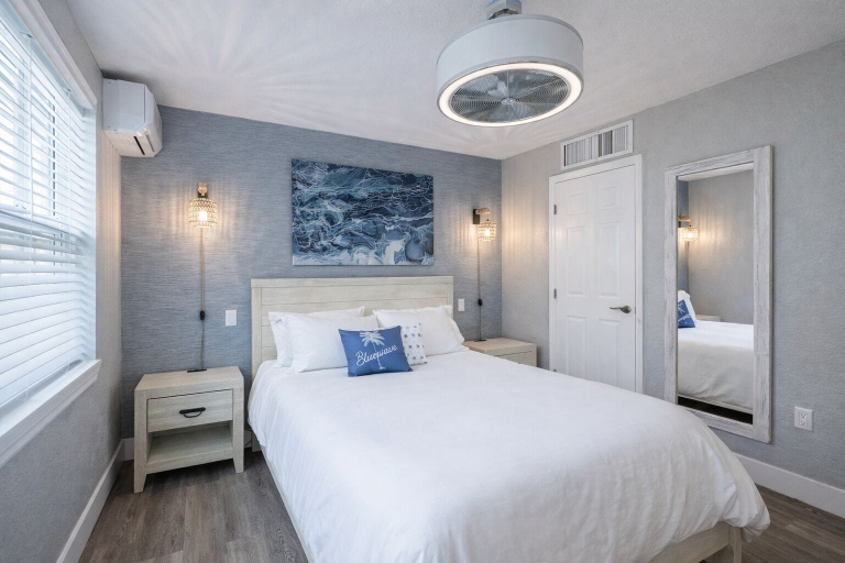 Bedroom 2, Blue Wave Suites, Pinellas