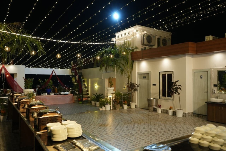 Food & Drinks 4, Sunrise Vista Inn, Kaushambi