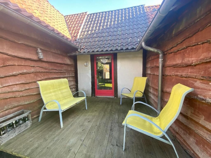 Terrace/patio 5, Holiday Village, Pas-de-Calais