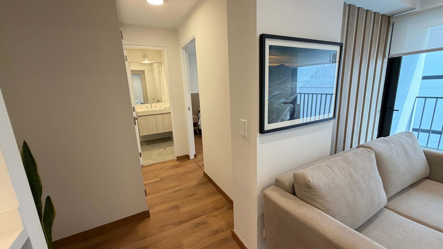 Room 4, w Amazing and Cozy 2BR w Balcony in Miraflores, Lima