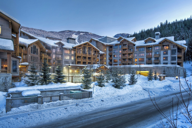 Others 1, First Tracks Lodge, by Lodging Ovations, Squamish-Lillooet
