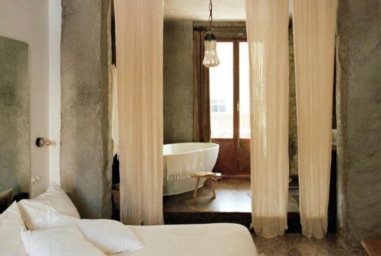 Bedroom 4, Mona Athens, Attica