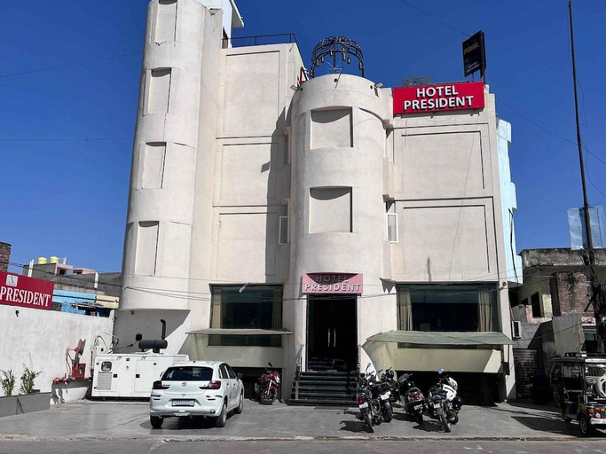 Exterior & Views, Hotel President Agra near Taj mahal, Agra
