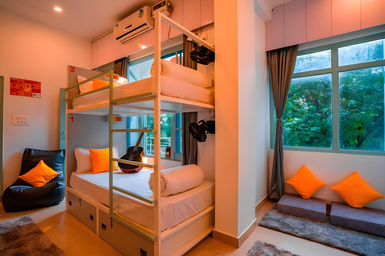Bedroom 2, Zostel Rishikesh (Laxman Jhula), Garhwal