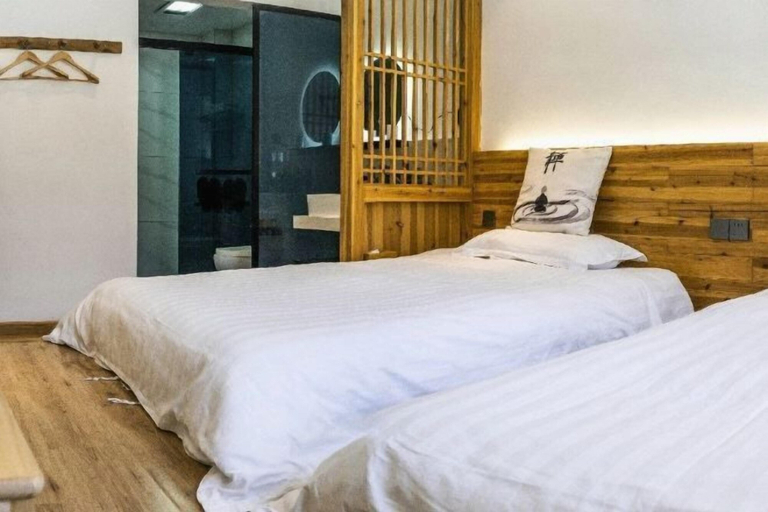 Bedroom 3, Tiantai Happiness Inn, Taizhou