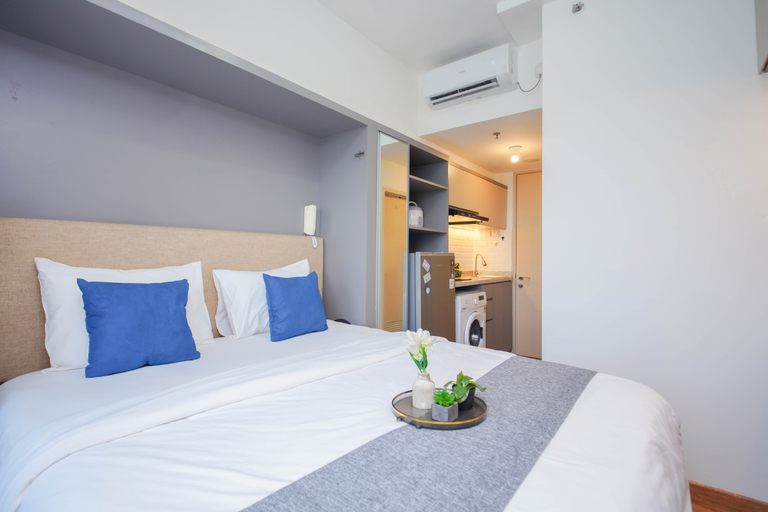 Bedroom 3, Restful and Serene Studio at Apartment Tokyo Riverside PIK 2 By Travelio, Tangerang