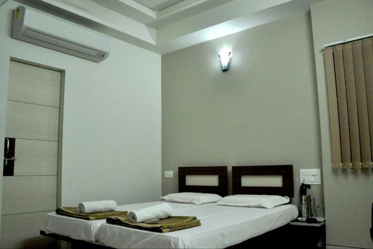 Bedroom 2, Vamoose Indrani, Chittaurgarh