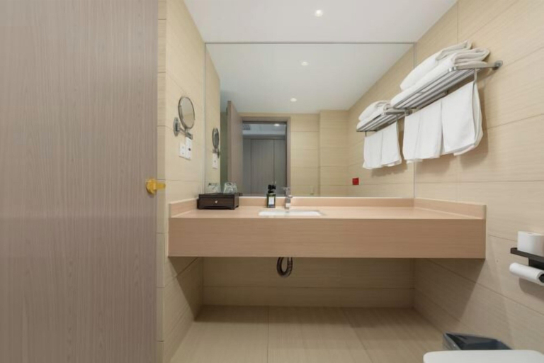Bathroom 4, Hangzhou Tong Huan Hotel, Hangzhou