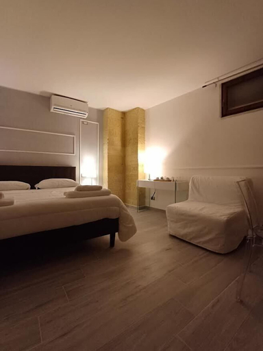 Bedroom 4, Idomeneo63 B&B, Lecce