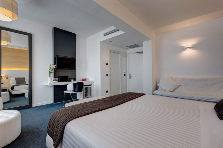 Bedroom 2, iH Hotels Roma Z3, Rome