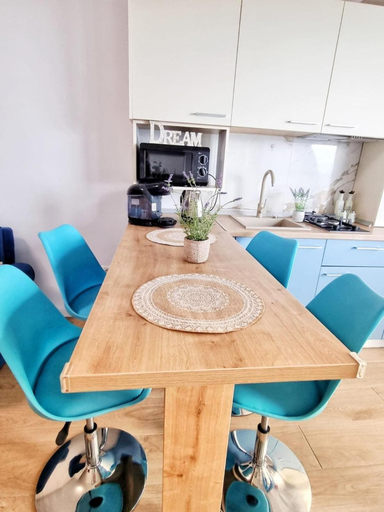 Dining 5, Mandala Studiouri apartamente, Tuzla