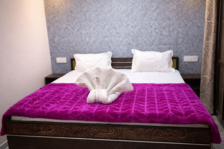 Room 3, Dream Lounge, Jalandhar