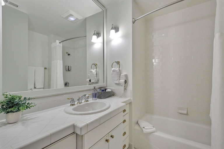 Bathroom 4, The Orenco Station Hotel, Washington
