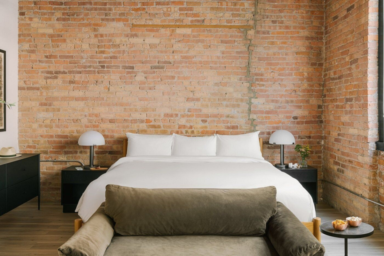 Room 4, LIVN - West Loop Chicago, Cook