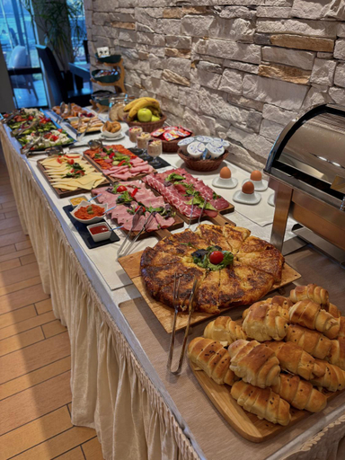 Food & Drinks 5, Guest House Panorama Aqualux with Free Parking, Novi Sad