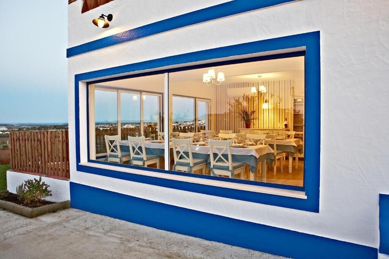 Outdoor dining, Outeiro do Barro, Reguengos de Monsaraz