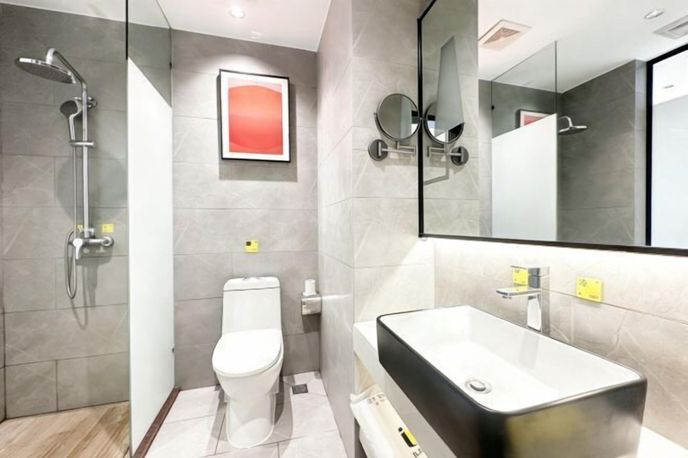 Bathroom 3, IU Hotel, Chongqing