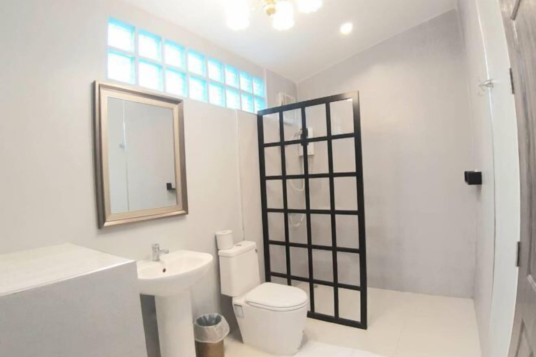 Bathroom 4, Pimbunya house, Phibun Mangsahan