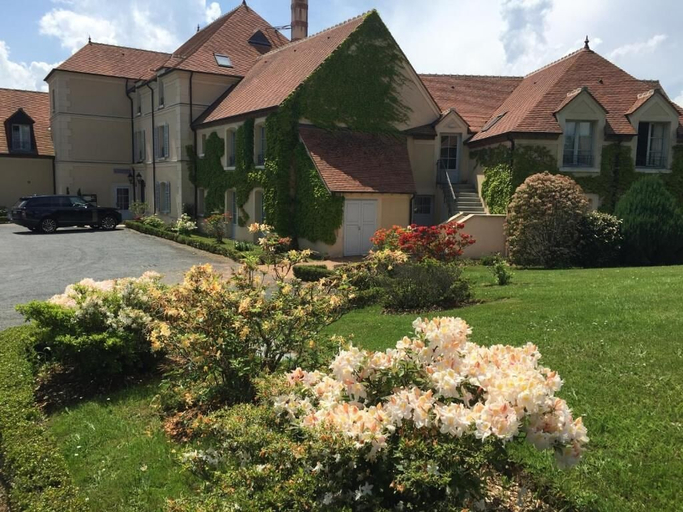 Exterior 4, Logis Hôtel Domaine de l'Orangerie, Creuse