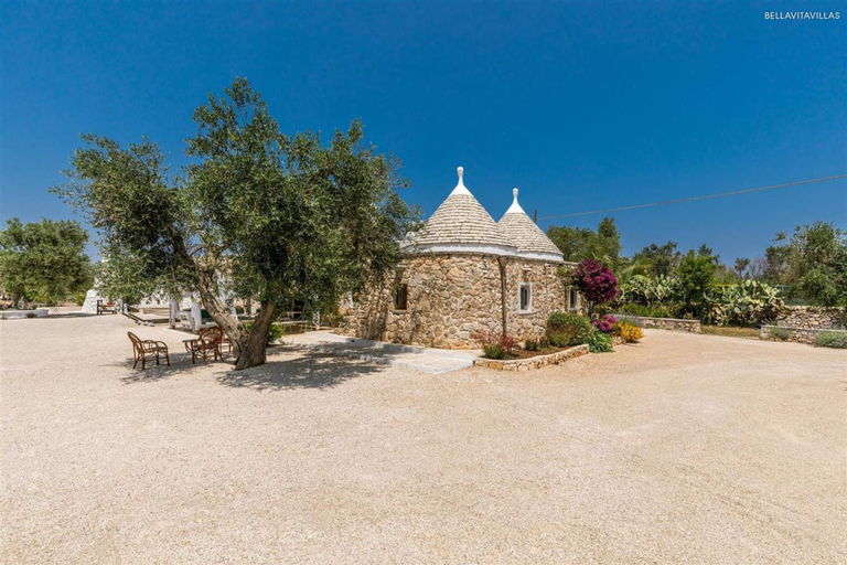 Room 5, 737 Trulli con Piscina ad Ostuni, Brindisi