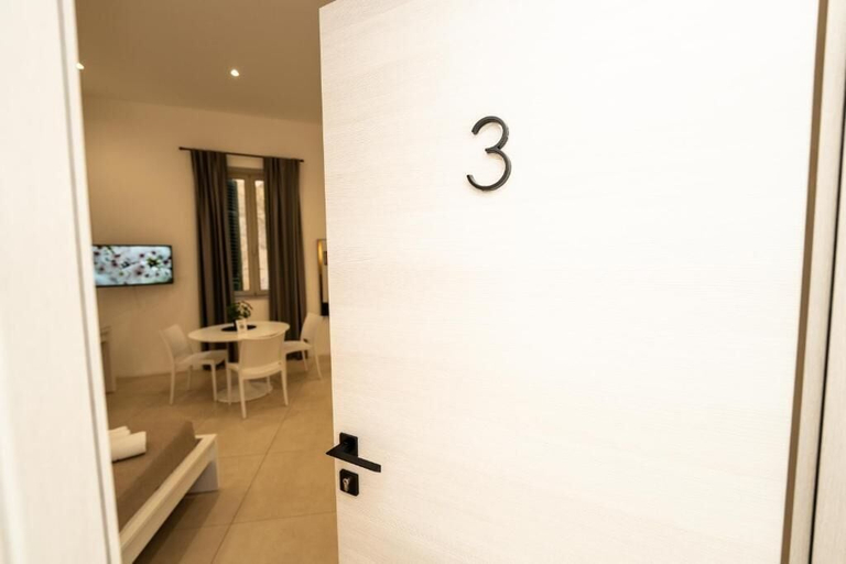 Interior 4, Valguarnera Studio Apartaments, Palermo